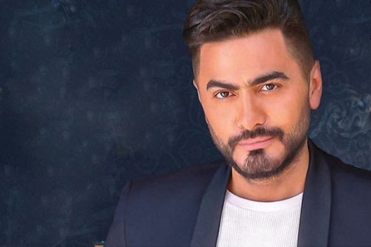 تامر حسني ضحكت ممن اتهموني بتزوير جائزة موسوعة "غينيس"