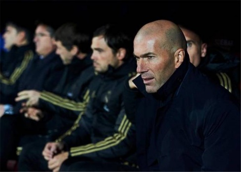 زيدان: هذا هو سر فوز ريال مدريد بالسوبر الإسباني