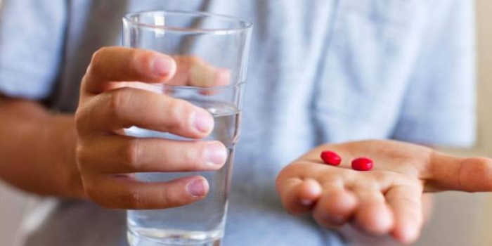 ما أهمية تعاطي الدواء قبل أو بعد الطعام؟