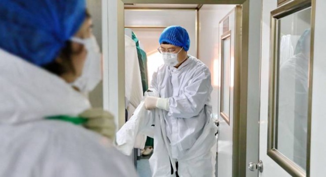 الصين تعلن إنتاج أول دواء محتمل لمكافحة 'كورونا'