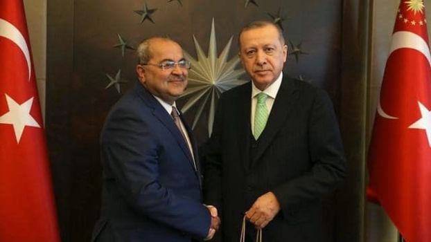 نتنياهو يدخل صور اردوغان في حملته الانتخابية