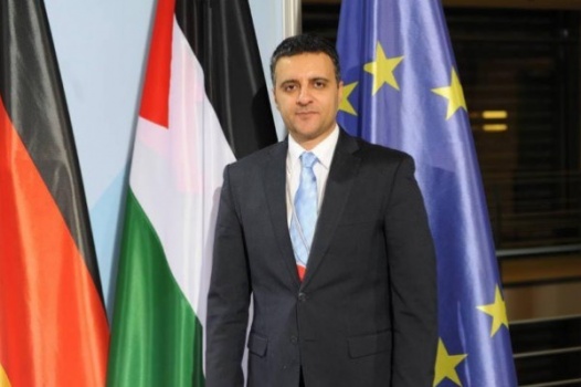 نزال يَرُدُّ بقوة على ألمانيا.. وهذه قائمة الدول التي "مع" و"ضد" فلسطين بالمحكمة الجنائية