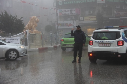 الشرطة: يجب أخذ الحيطة والحذر خلال المنخفض الجوي