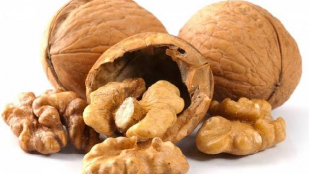 عليك بأكل ‫10 جوزات يوميا.. لماذا؟