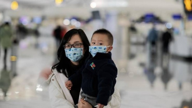 كورونا يصل 100 دولة ويقتل 4 الاف شخص