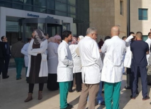 ثوري فتح يوجه طلباً لنقابة الأطباء بشأن إضرابها وفيروس (كورونا)