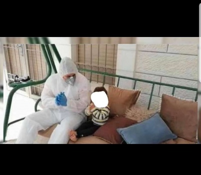 والد أصغر طفلة فلسطينية مصابة بفيروس كورونا يكشف كيف إنتقلت العدوى لها .