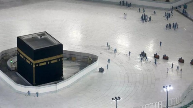 إجلاء آخر المعتمرين من السعودية.. وهذه أخر التطورات بشأن موسم الحج
