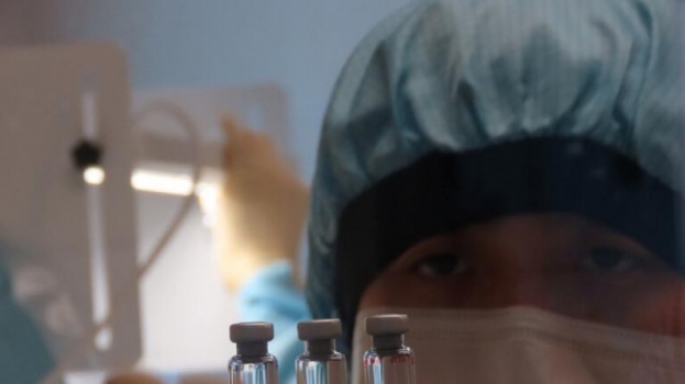 خبير في "الصحة العالمية": لا تراهنوا على لقاح ضد كورونا.. قد لن يظهر أبدا