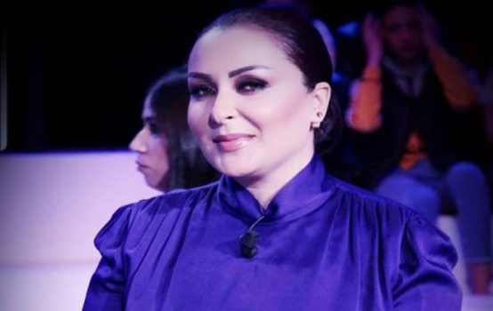 إعلامية تونسية تهدد بحرق نفسها