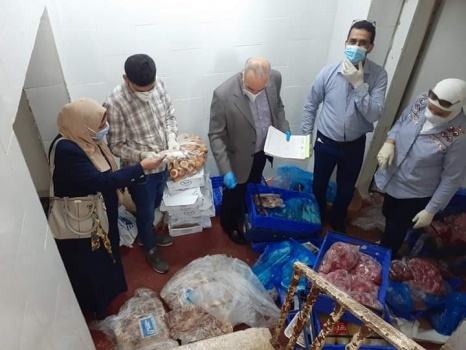محافظ طولكرم يوقف عمل مسلخ للدواجن 