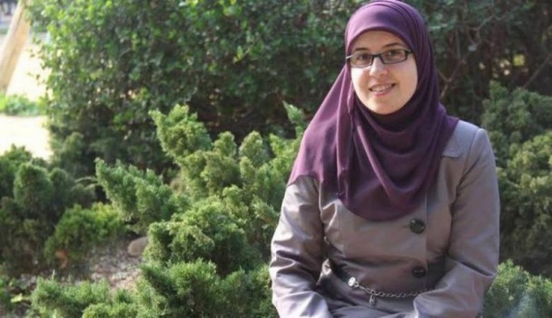 الإحتلال يفرج عن صحفية من رام الله عبر حاجز الجلمة شمال جنين