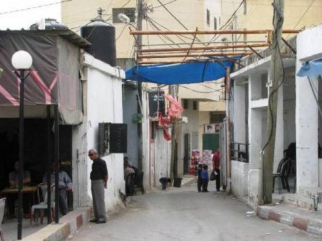 غنام: تشديد الاغلاق على مخيم الجلزون 