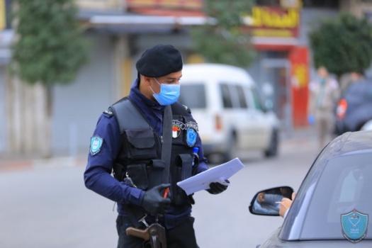 الشرطة تغلق 90 محلاً تجارياً وتضبط 9 مركبات غير قانونية في جنين