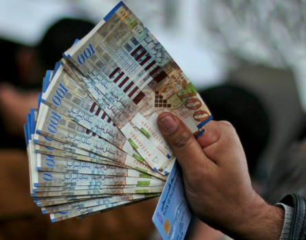 المالية تعلن غدا آلية ونسبة صرف الرواتب