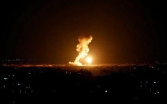 الاحتلال يقصف عدة مواقع بغزة