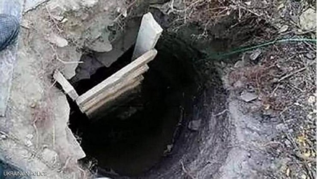 'قلب الأم' يقود إلى السجن.. حفرت نفقا لتهريب ابنها فلحقت به