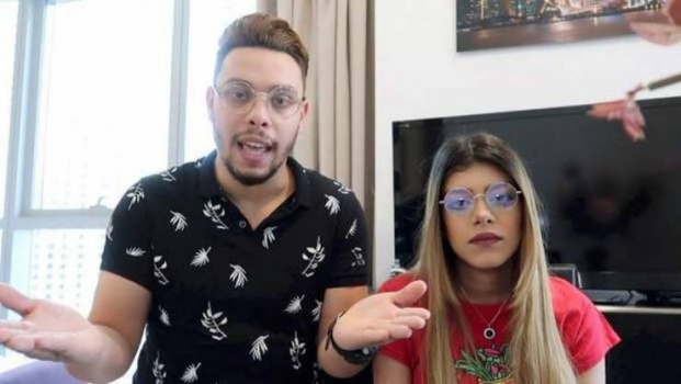 شاهد| أول صور لليوتيوبر المصري أحمد حسن وزوجته بعد القبض عليهما