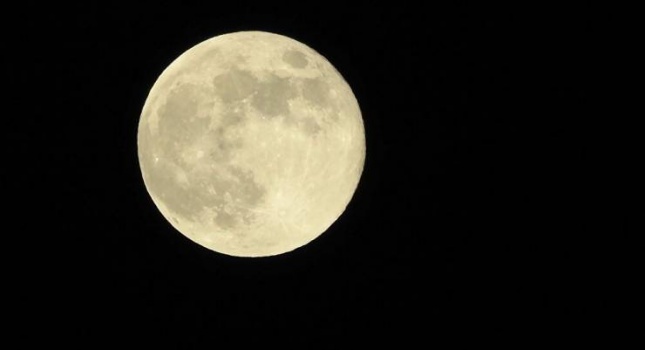 قمر جديد صغير يدور حول الأرض قريبا