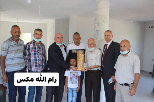 هيئة الأسرى ونادي الأسير يكرمان الأسير المحرر السيلاوي في قرية زبوبا غرب جنين