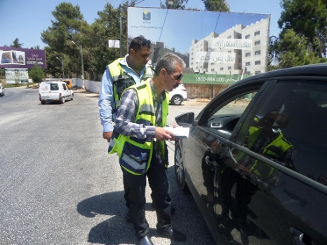 دورية السلامة على الطرق وشرطة المرور تنجح بإفشال سرقة مركبة ﻿