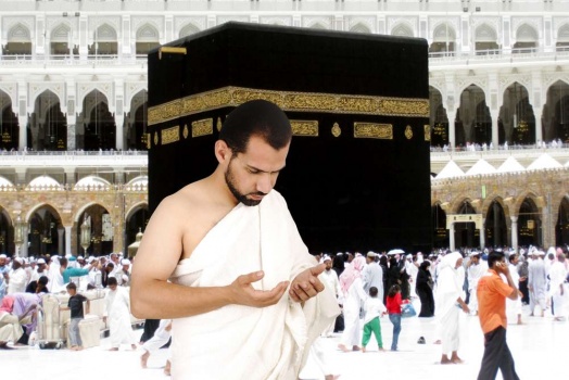 السعودية: سيتم الإعلان عن خطة لإعادة السماح بأداء العمرة تدريجياً وفق المستجدات