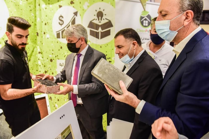 تأهل للمنافسة الإقليمية: فريق من طلبة جامعة القدس يفوز في مسابقة برنامج الشركات الطلابية على مستوى جامعات الوطن