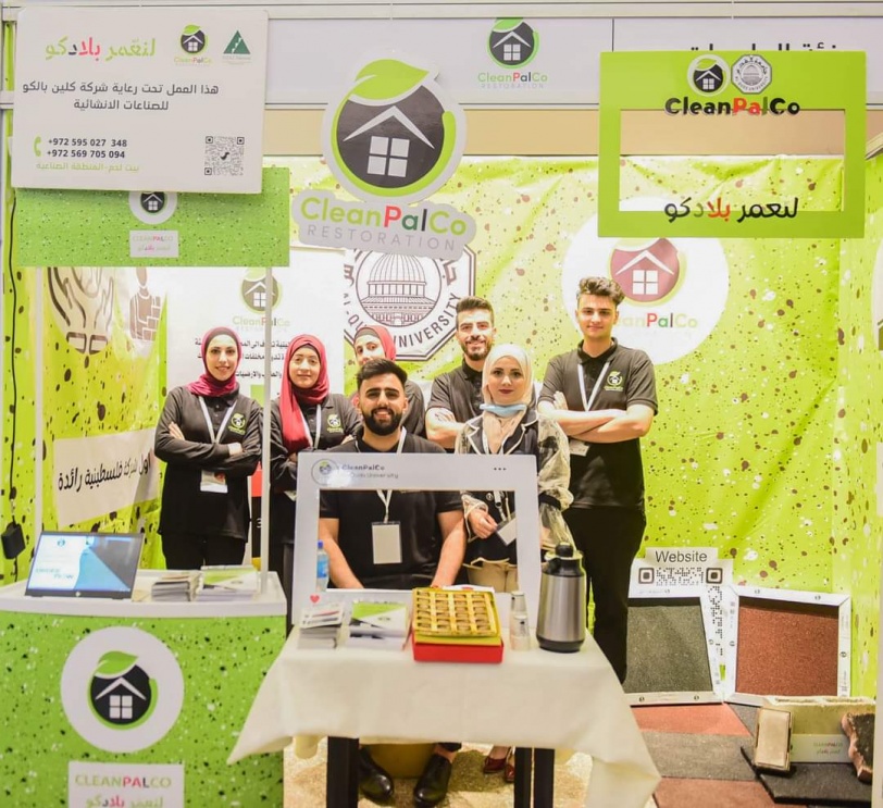 تأهل للمنافسة الإقليمية: فريق من طلبة جامعة القدس يفوز في مسابقة برنامج الشركات الطلابية على مستوى جامعات الوطن