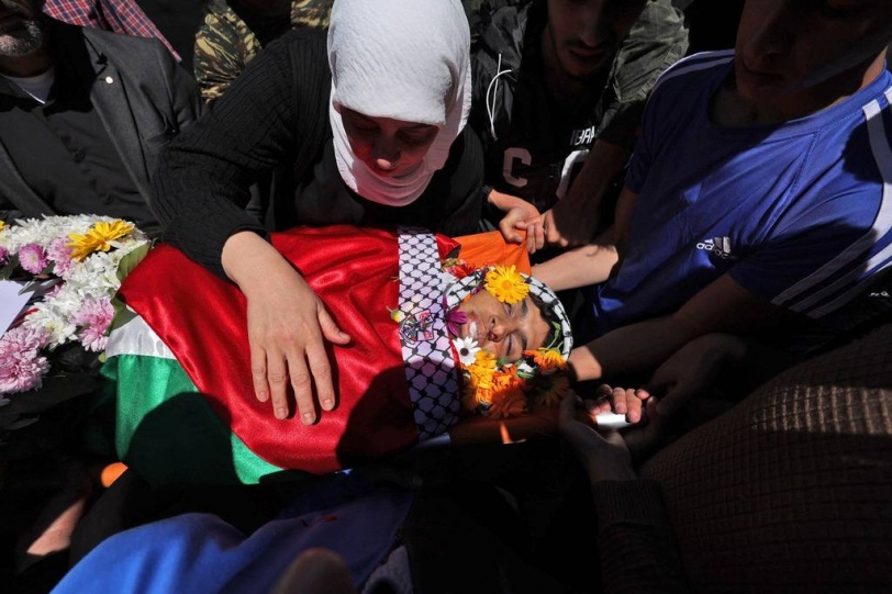 بالصور تشييع 4 شهداء بالضفة الغربية