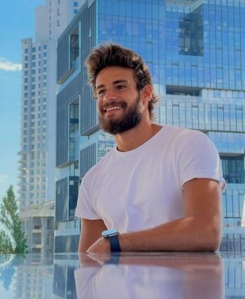بعد مرور 15 عاماً .. لن تصدق كيف أصبح شكل الطفل مراد في مسلسل "العشق الممنوع"