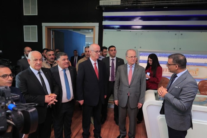 بالصور: رئيس الوزراء الفلسطيني ووزراء الحكومة يزورون جامعة النجاح الوطنية في نابلس