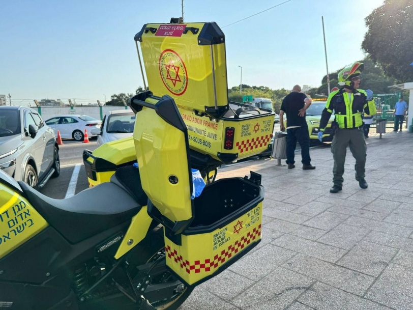 استشهاد المنفذ...مقتل مستوطنين اثنين و4 إصابات بعملية طعن قرب تل أبيب