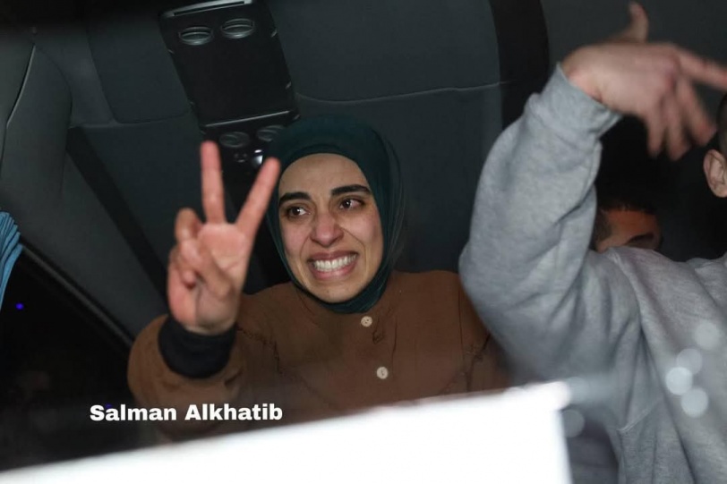 90 اسيرا يعانقون الحرية ضمن الدفعة الأولى من صفقة التبادل بين المقاومة والاحتلال