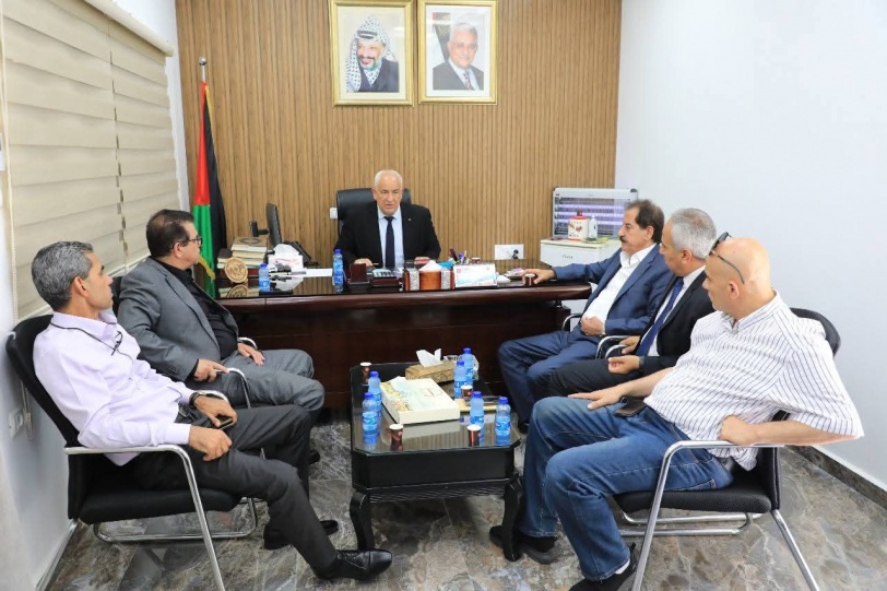 صور...وزير الداخلية يزور معبر الكرامة ويؤكد على مواصلة الجهود لتحسين الخدمات المقدمة للمواطنين