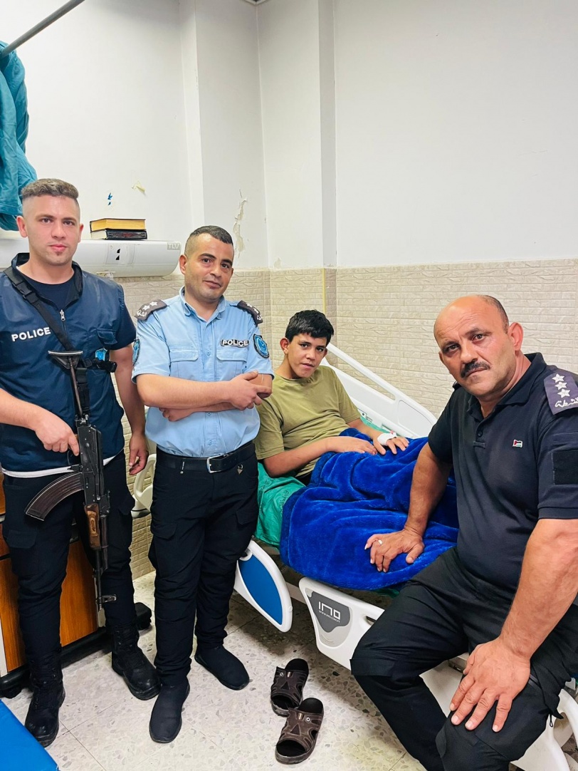 القبض على المشتبه فيهم بتعذيب طفل في بلدة يطا...نقابة المحامين: الواقعة تستدعي التعاطي بحزم لتحقيق الردع