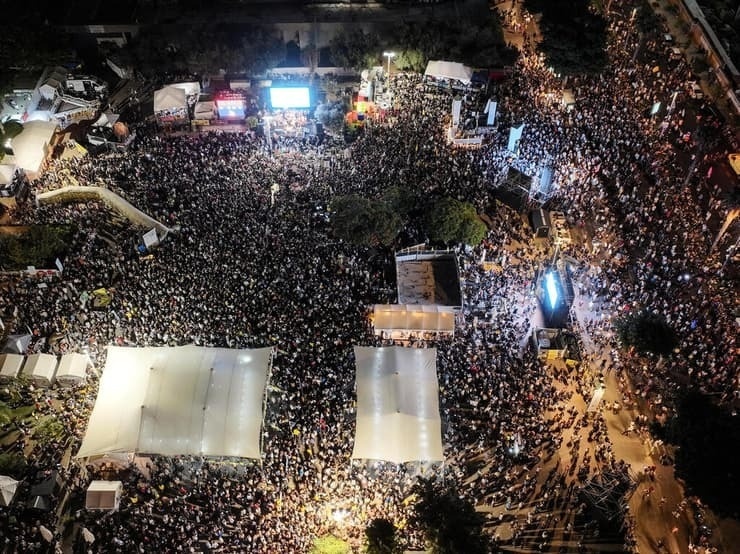 كوشنر في ساحة الأسرى: منذ 7 أكتوبر لم يطمئن قلبي.. الآن انتهى الكابوس