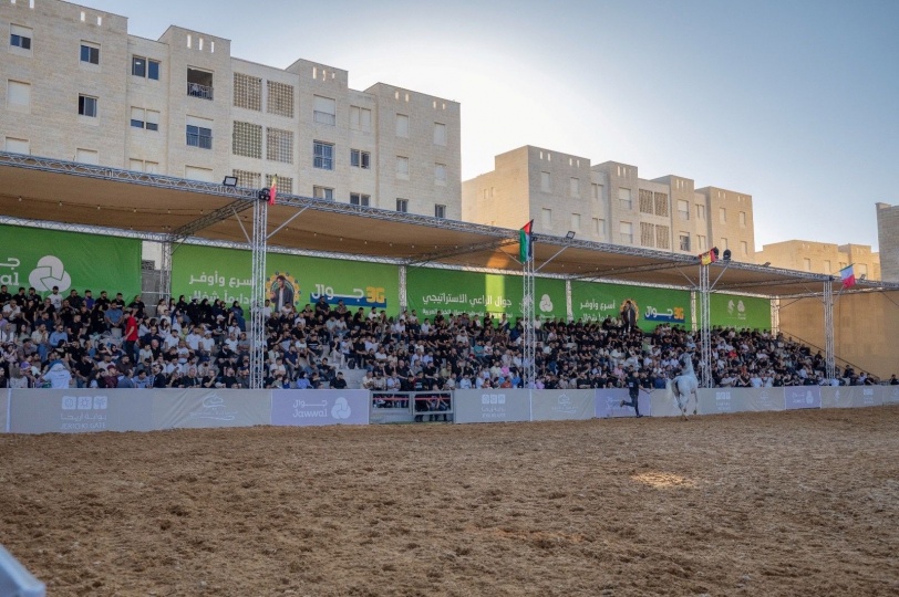 عشرات الآلاف يشاركون في ختام بطولة "روابي فلسطين لجمال الخيل العربية الأصيلة" في مدينة روابي
