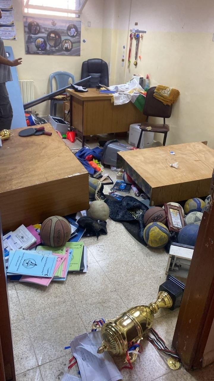 الاحتلال يقتحم جامعة بيرزيت ويعتدي على أحد حراسها