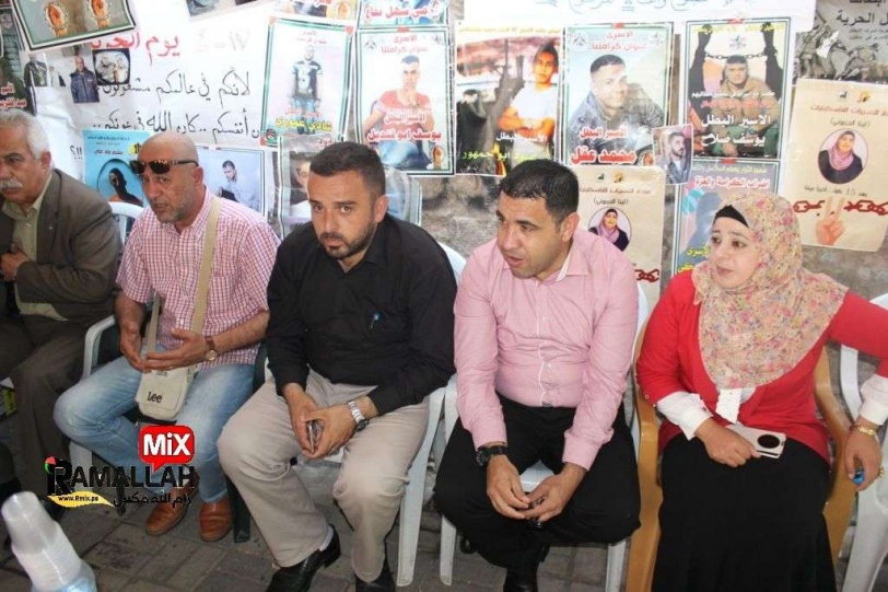 لليوم الثالث عشر...تواصل الفعاليات التضامنية في جنين تضامنا مع الأسرى المضربين عن الطعام