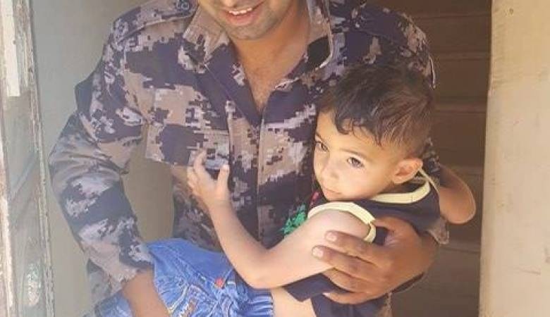 الدفاع المدني يحرر 4 أطفال كانوا عالقين داخل شقه في بلدة اليامون غرب جنين