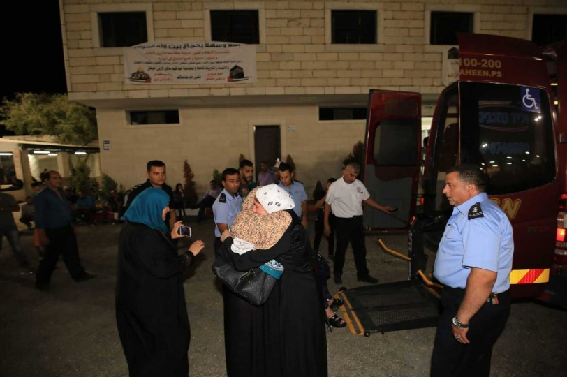بالصور..اكتمال عودة حجاج الضفة